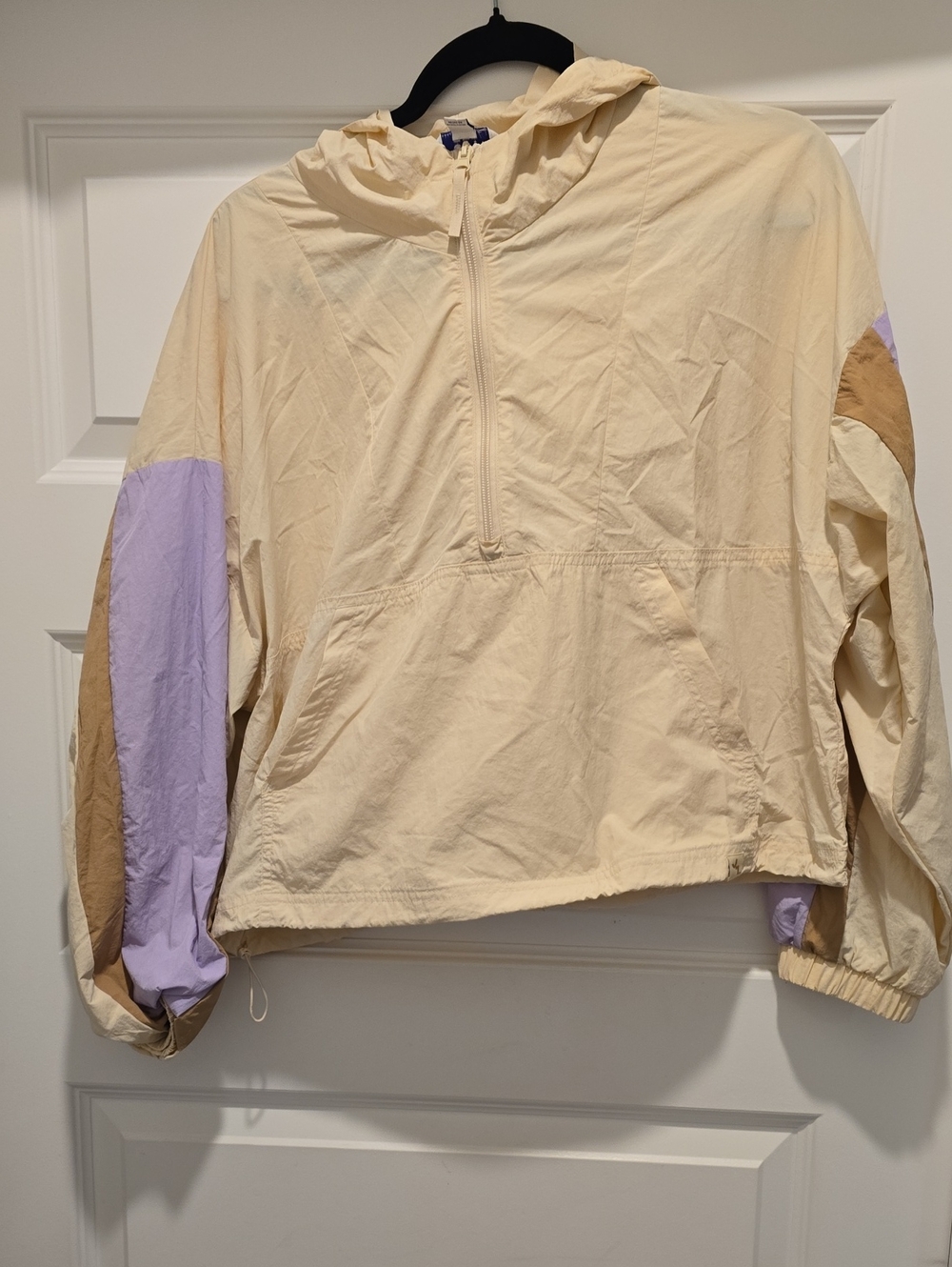 JoyLab Cream Pullover Windbreaker with Lilac and Tan Color-Block Sleeves